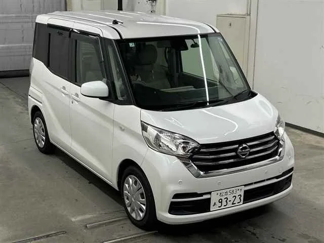 Nissan Dayz Roox B21A 2019